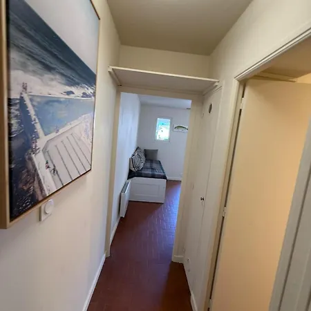 Petit Cocon Sur Le Port D'hyeres Avec Parking, Proche Des Plages Apartamento *